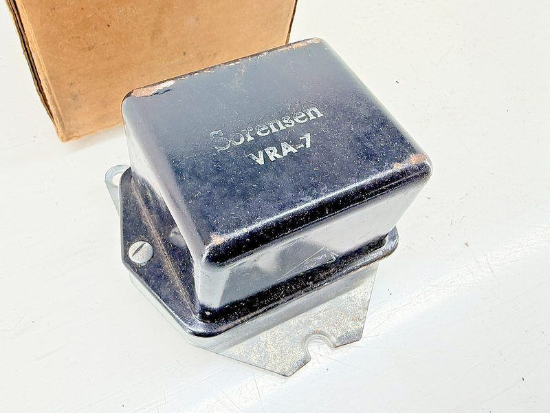 NOS  1963 - 1969 PONTIAC CHEVROLET VOLTAGE REGULATOR VRA-7 44-403 C74-22