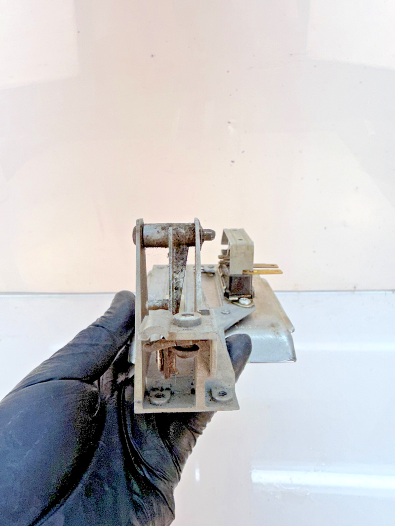 OEM 1959 - 1960 Chevy Impala Heater Control Panel Assembly B66-12