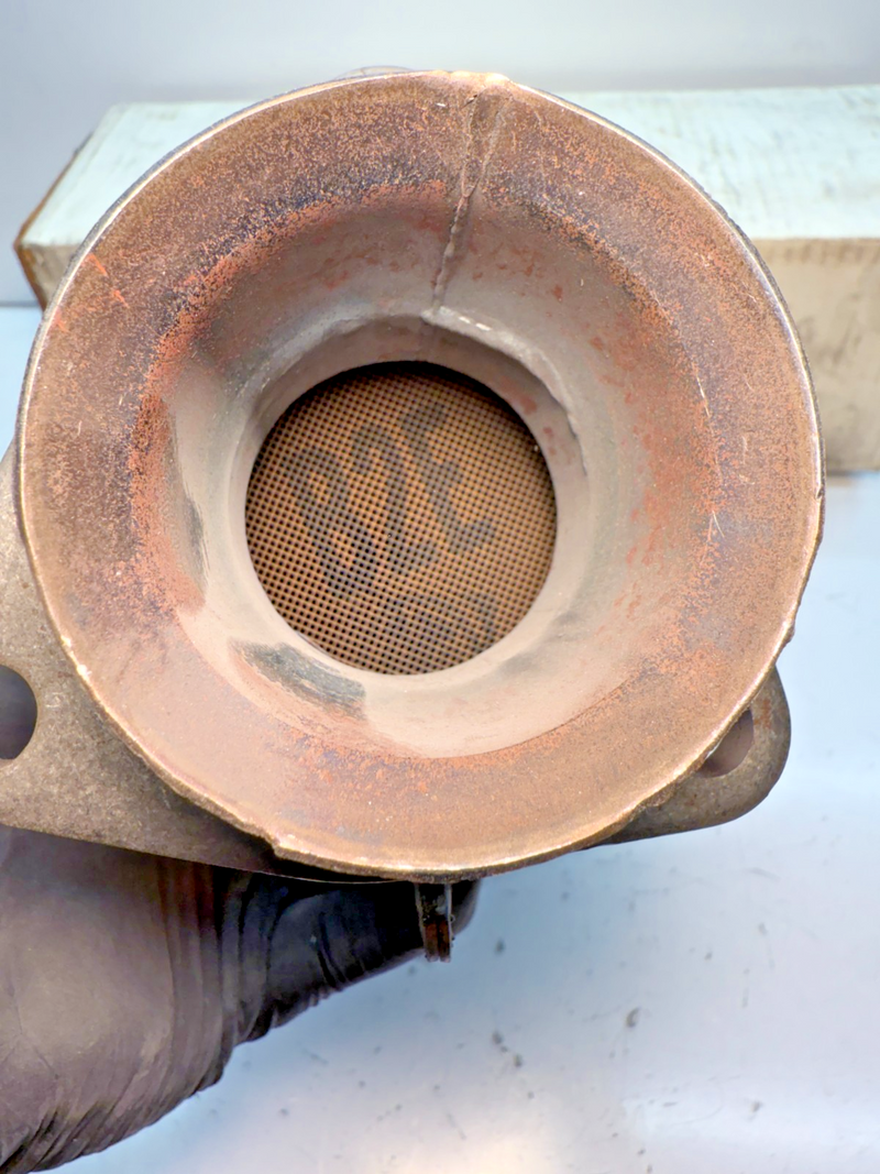 NOS PFP 5276 Catalytic Converter C8-4