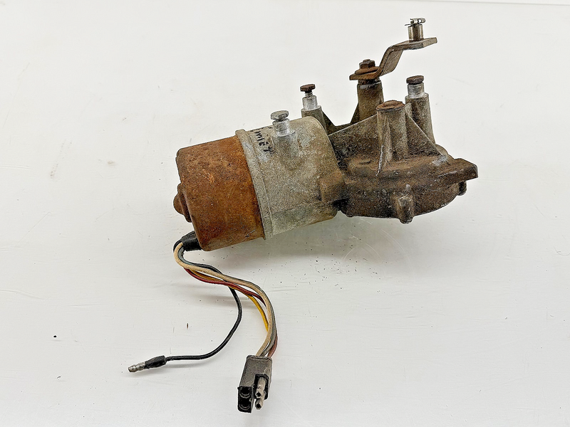 OEM 1963 1964 Galaxie Two Speed Windshield Wiper Motor & Mercury STD COMET B78-4