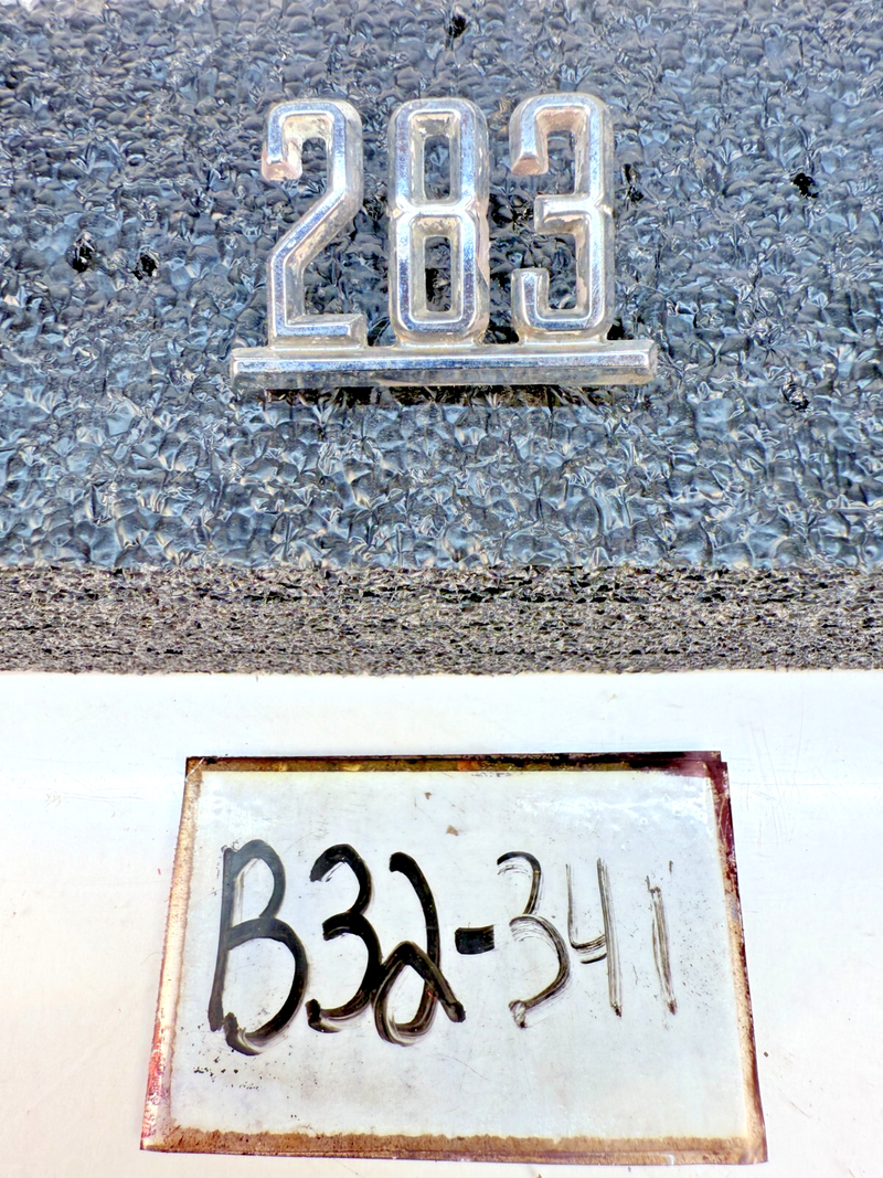 VINTAGE OEM 1960's CHEVROLET 283 FENDER EMBLEM BADGE GM B32-341