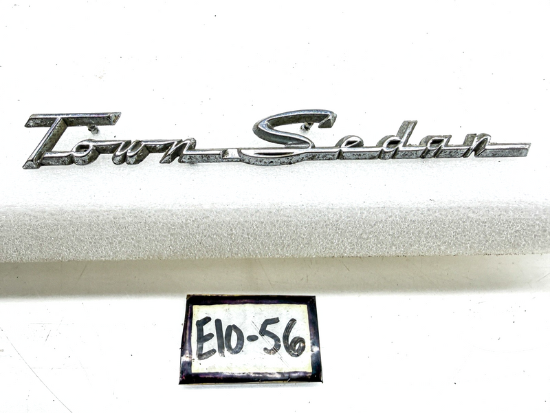OEM 1955 FORD TOWN SEDAN QUARTER SCRIPT EMBLEM BN-7325622-A E10-56