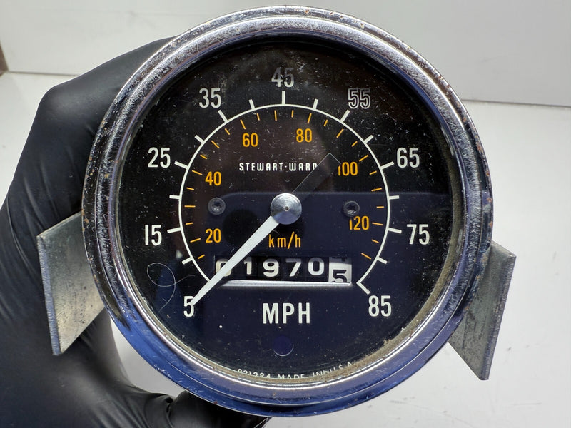 Vintage Original Stewart Warner 85mph Speedometer 550 SZ K3 B41