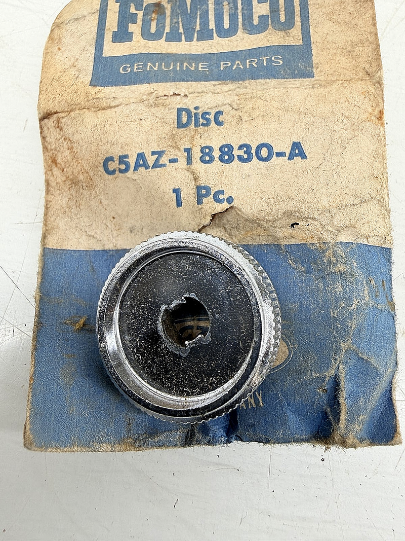 NOS 1965 1966 FORD GALAXIE RADIO DISC ASSY C5AZ-18830-A C76-137