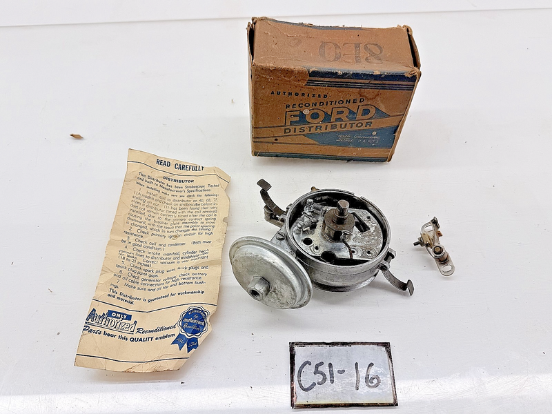 NOS Original 1951 Ford Truck F7 F8 Distributor 8EQ C51-16