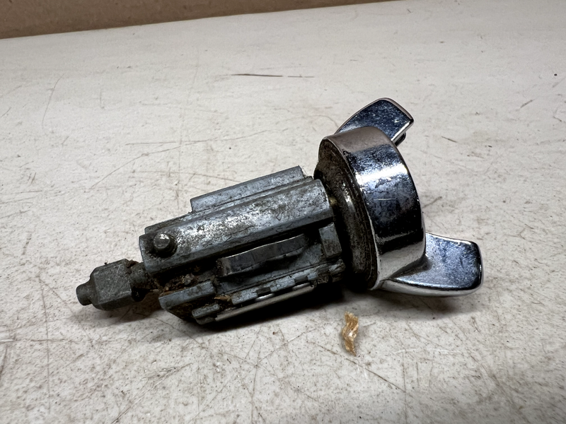 1970's 1980's FORD  IGNITION SWITCH KEY AND LOCK CYLINDER SET B26