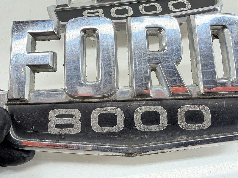 VINTAGE OEM 1970 FORD TRACTOR TRUCK 8000 PAIR HOOD SIDE EMBLEM D0HB80020A68A C66