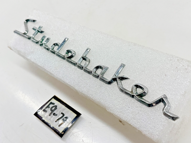 OEM 1956 - 1963 Studebaker Dry Desert Emblem Script Trunk Lid 1314300 E9-79