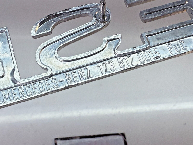 OEM DIESEL Mercedes Benz Trunk Lid Emblem 1238170015 W123 B32-164