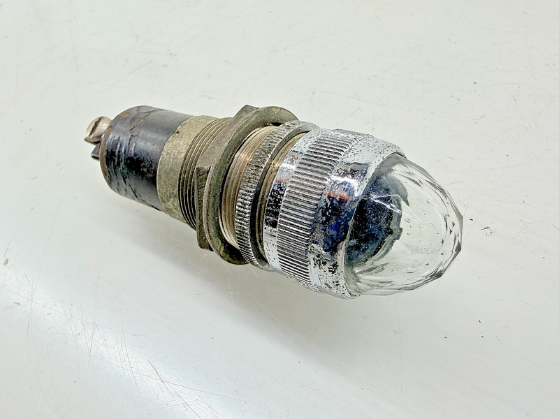 Vintage Dialco Panel Indicator Light Pilot Lamp C67-181