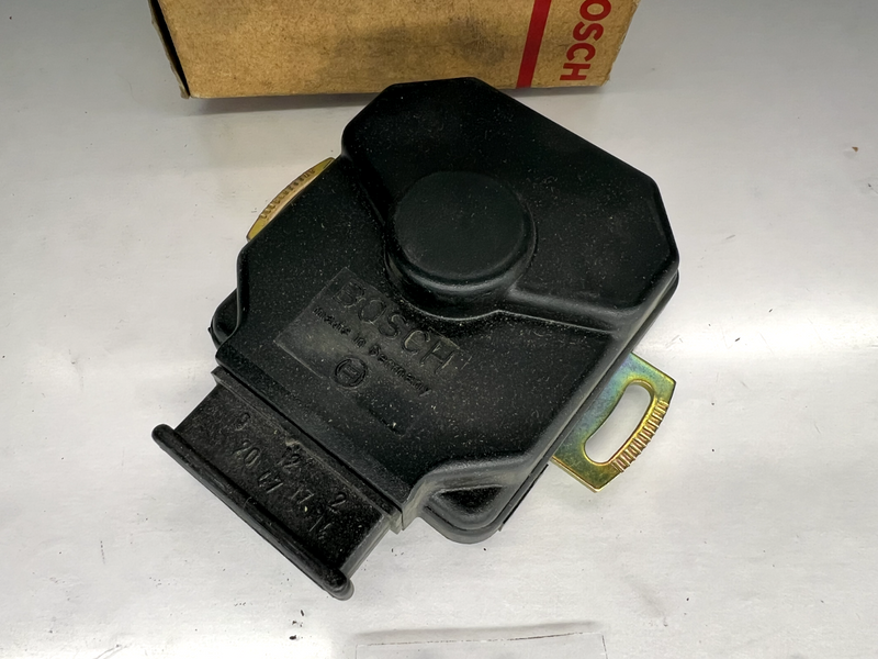 NOS Bosch Throttle Valve Switch Mercedes 1973-75 450 SL/SLC 74 1975 SE/SEL C1-25