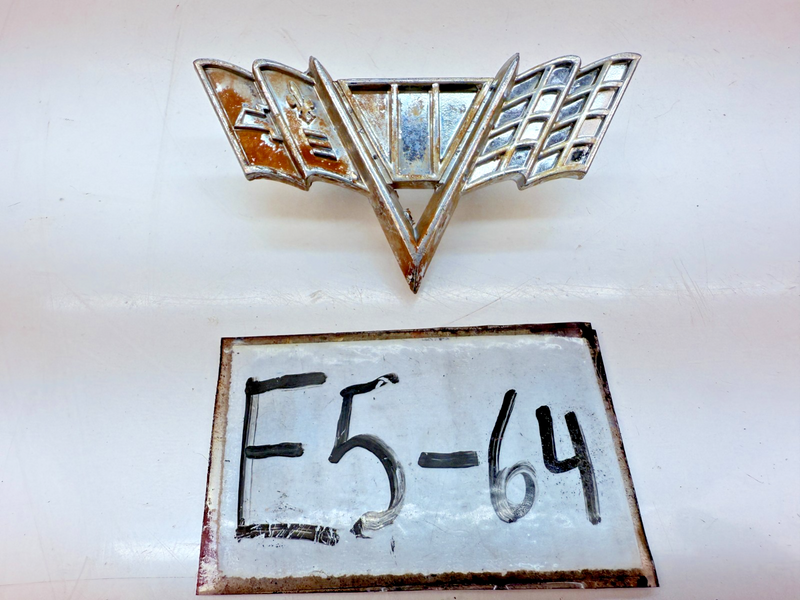 OEM GM 1964 1965 1966 1967 Chevy V Flag Front Fender Emblem 3840318 E5-64