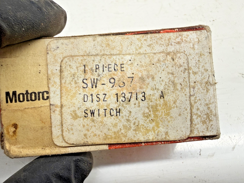 NOS 1968 - 1971 Ford Thunderbird Door Courtesy Switch D1SZ-13713-A C62-41