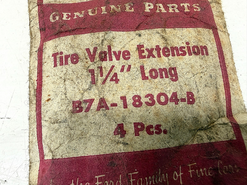 NOS 1957 Ford / Thunderbird Fairlane Tire Valve Extension B7A-18304-B C67-158