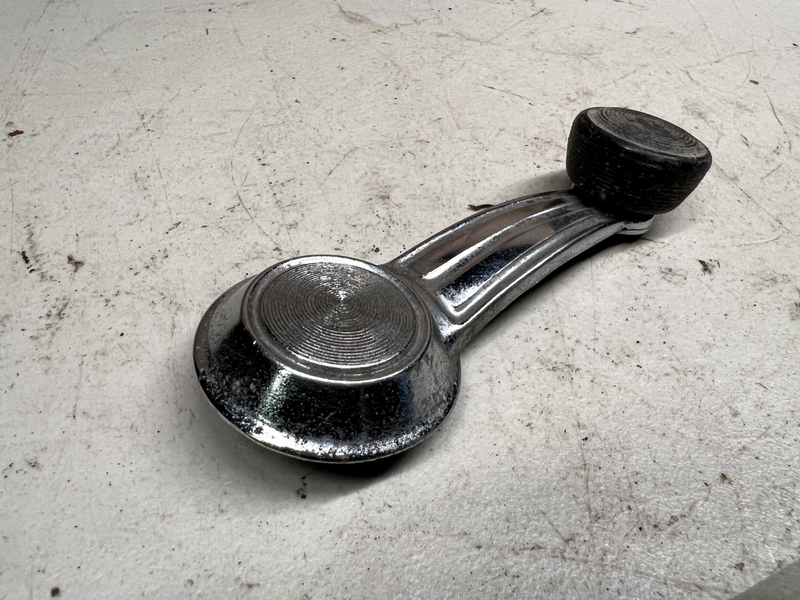 73-79 Chevy C10 C20 K10 K20 / GMC Squarebody Window Crank B17-2