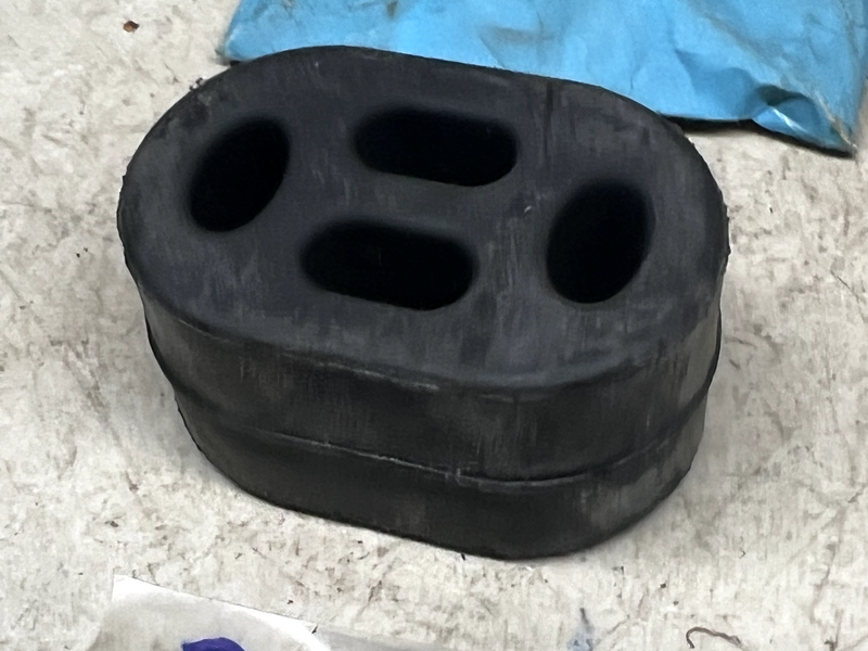 NOS FORD D8RZ-5281-A INSULATOR NEW GENUINE B29-88