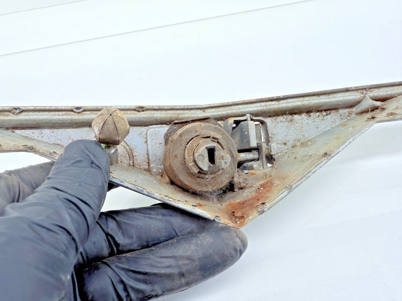 OEM 1966 1967 1968 1969 CHEVY Corvair Front Emblem Trim Molding 9706898 B45-34