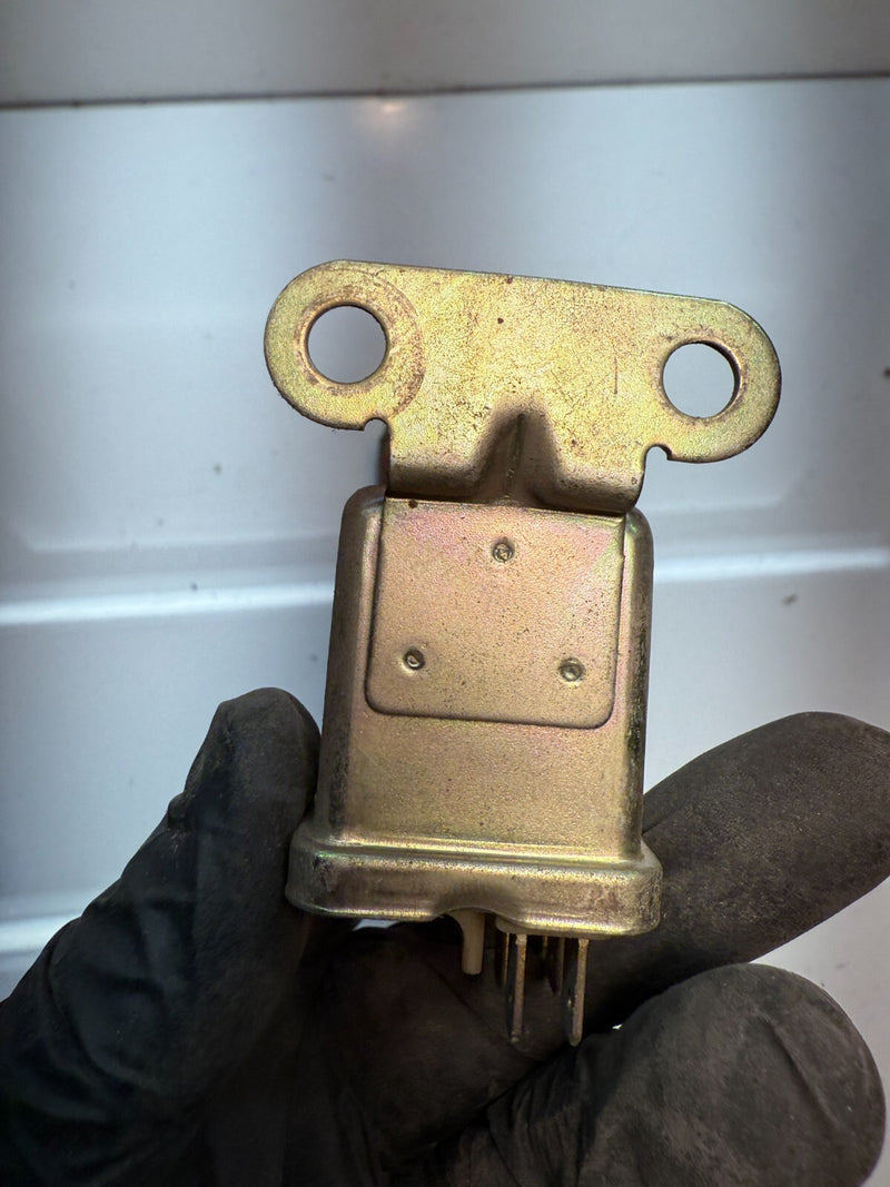 NOS Datsun 280zx Relay 25230-P7106 Nissan 280 ZX Antenna C13-17