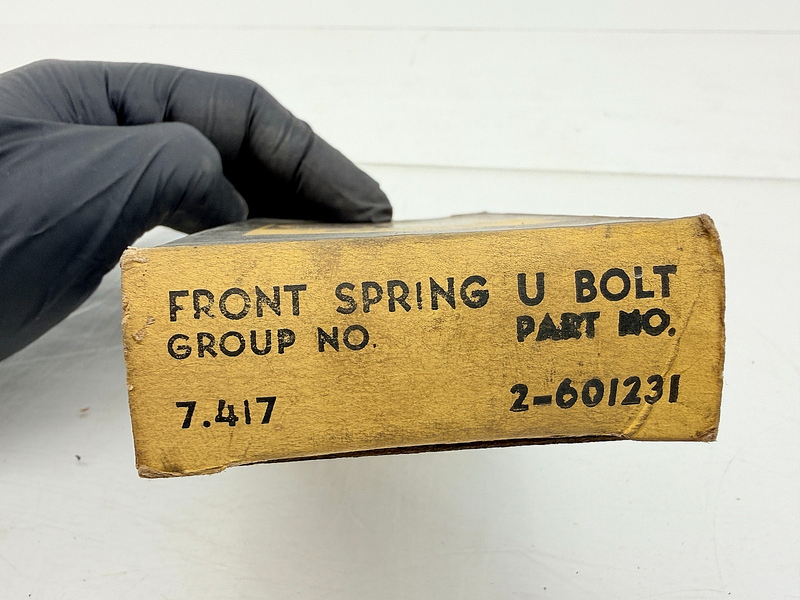 NOS GM 1929 - 1955 Chevrolet Passenger /Truck Front Axle U-bolts Rear 601231 C71