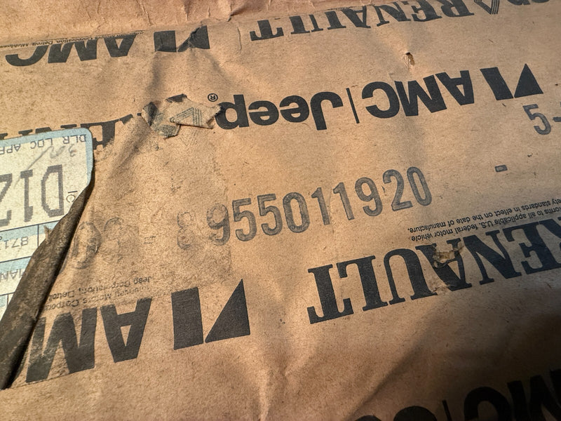 NOS OEM Renault Cherokee Sun Visor Shade 8955011920 B7-22