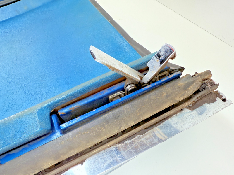 1968 1969 1970 1971 1972 1973 1974 1975 Corvette Coupe T-Tops Roof Panel U3B