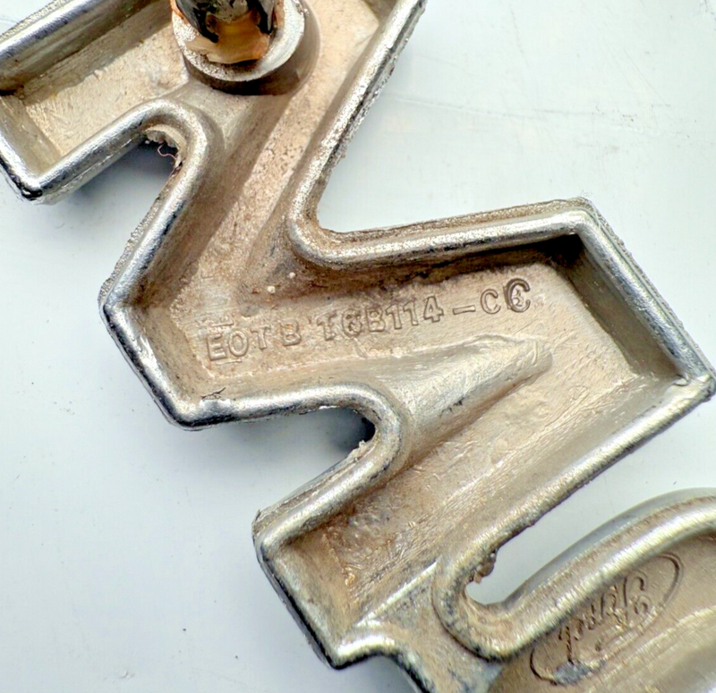 (1) OEM 1980 - 1986 Ford F150 F250 BRONCO CUSTOM Emblem 81 82 83 84 85 B32-183