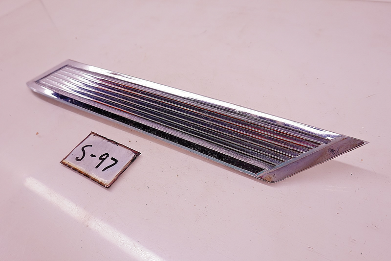 OEM 1965 Mercury COMET RH PASSENGER C Pillar Roof Moldings C5GB-62517A20-A S-97
