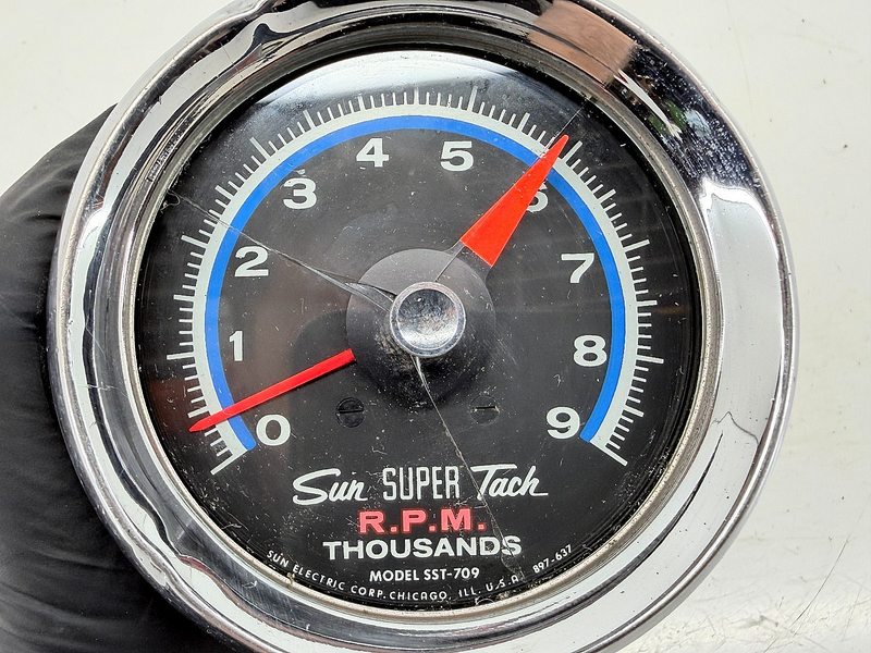 RARE 1960'S 1970'S SUN SUPER TACH 9K BLUE LINE TACHOMETER SST-709 DATE 9/1/1968