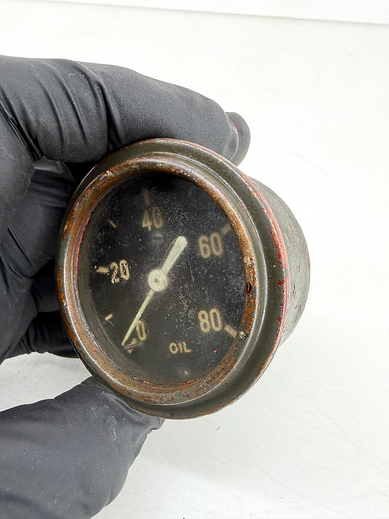 OEM 1940's Ford GPW Jeep Willys MB M38 Oil Pressure Gauge 0-80 PSI WWII C67-109