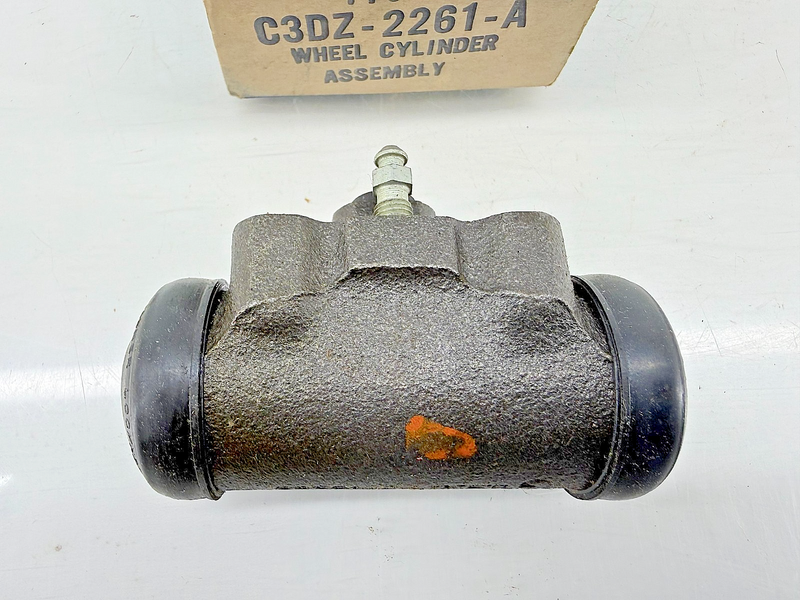 NOS 1960 - 64 FORD FALCON MUSTANG MERCURY COMET REAR BRAKE CYLINDER C3DZ-2261-A