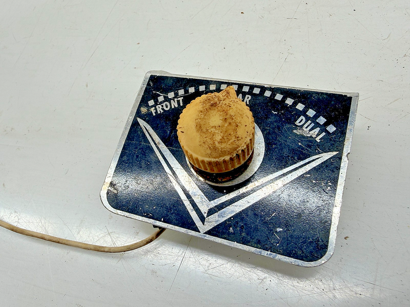 OEM 1950s 1960s Vintage Car 3-Way Speaker Selector Switch C67-164