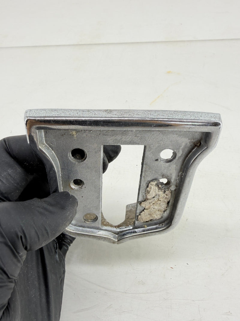 OEM 1962 - 1969 MG MIDGET Grille Emblem Mount ARH 1800 C67-45