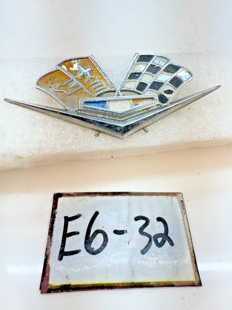 OEM 1962 1963 Chevy Corvette Bowtie Flags Fender Emblem Stingray 3792000 E6-32