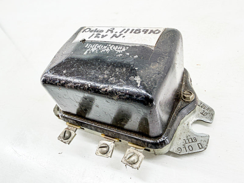 Vintage GM DELCO REMY 12 VOLT VOLTAGE REGULATOR 1118910 C47-86