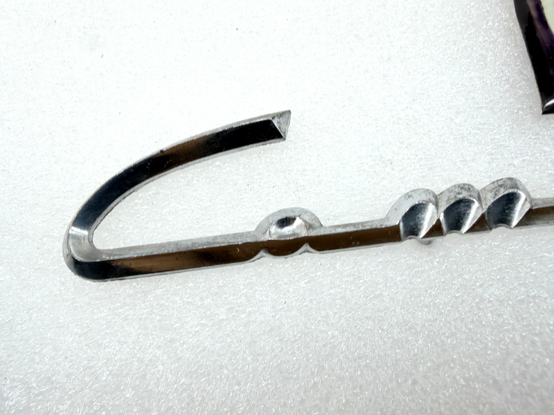 OEM 1947 - 1956 STUDEBAKER COMMANDER HOOD FRONT FENDER EMBLEM 7729 E9-100