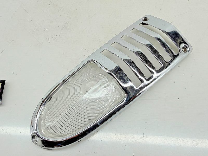 1951 Chevrolet Grille Parking Light Bezel Cover & OEM Lens 5940111 5940112 C39