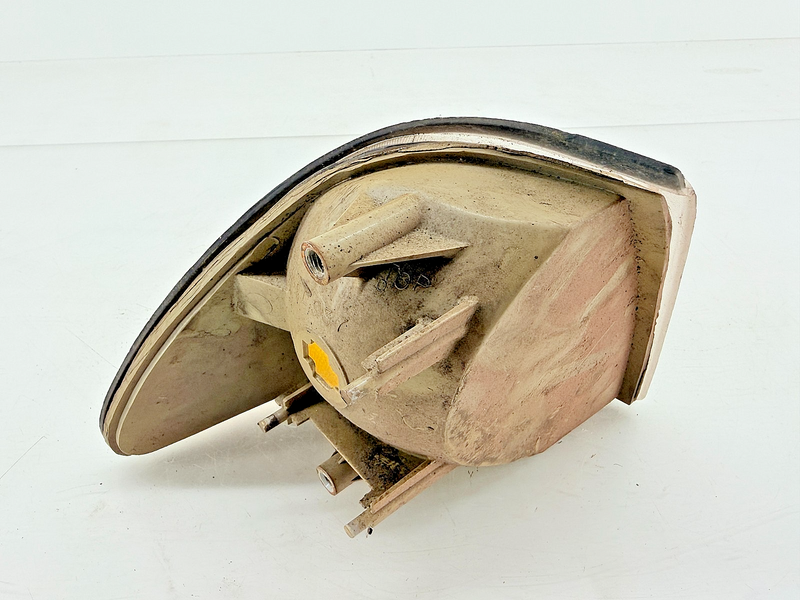 OEM 1987 - 1993 Mustang Cobra LH Front Side Marker Light E7ZB-15A429-AC B25-38