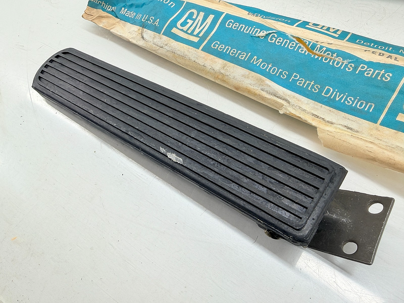 (1) - NOS 1955 1956 1957 Corvette C1 Gas Pedal GM 3711379 C73-15