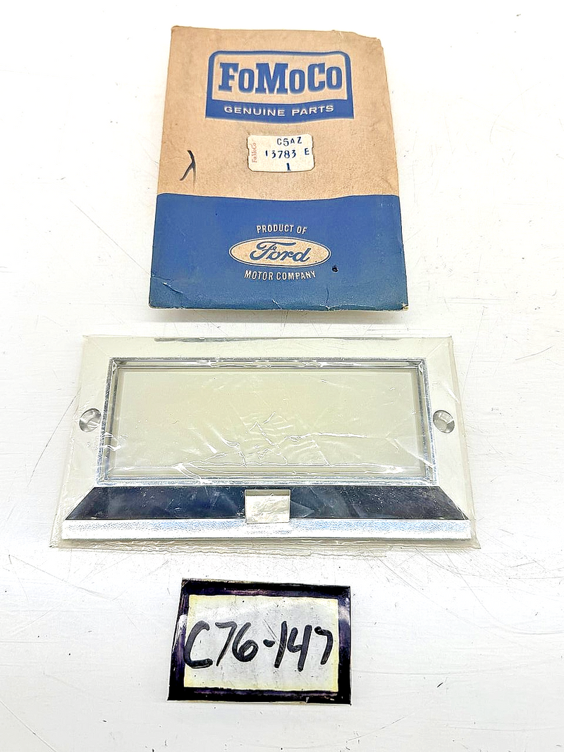 NOS 1965 - 1972 FORD GALAXIE FAIRLANE FALCON WAGON DOME LENS C5AZ-13783 C76-147