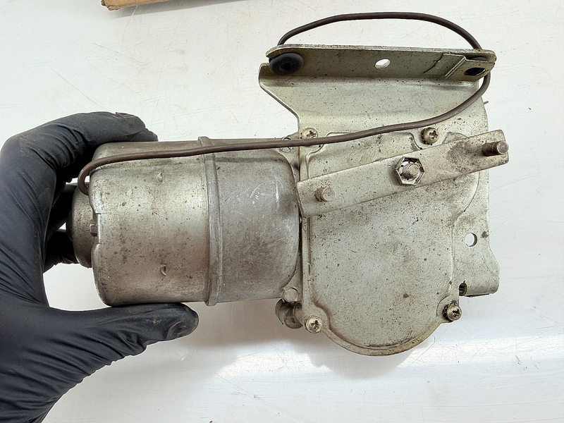 NOS Delco 1955 1956 1957 Chevy GMC Truck Electric Wiper Motor GM 5047909 C70-3