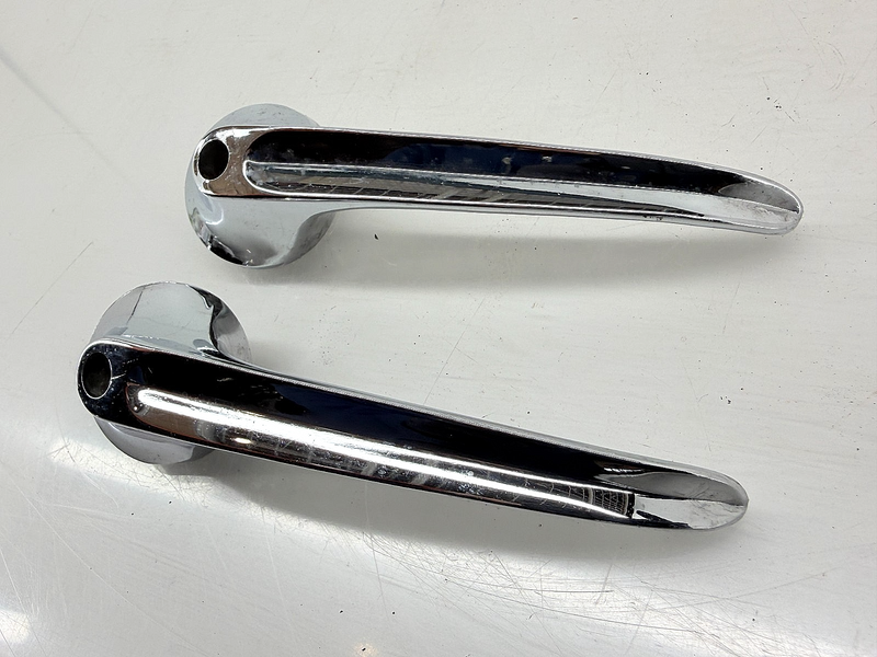 OEM 1976 1977 1978 Ford Mustang Interior Door Handles D6EB-6222614-AB C67-90