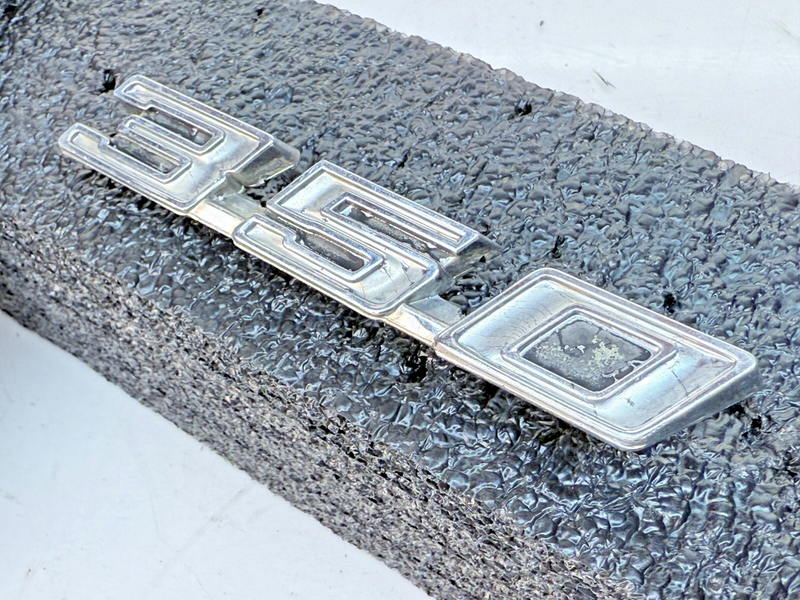 OEM 1967 1968 1969 Pontiac Firebird 350 RH Hood Emblem 9792691 B32-359