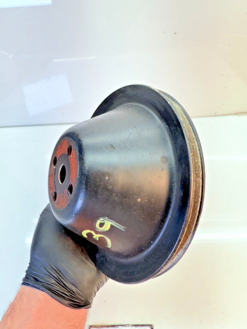 OEM 1962 - 1968 Chevy Corvette 3788472 CG Water Pump Crank Pulley B14-39