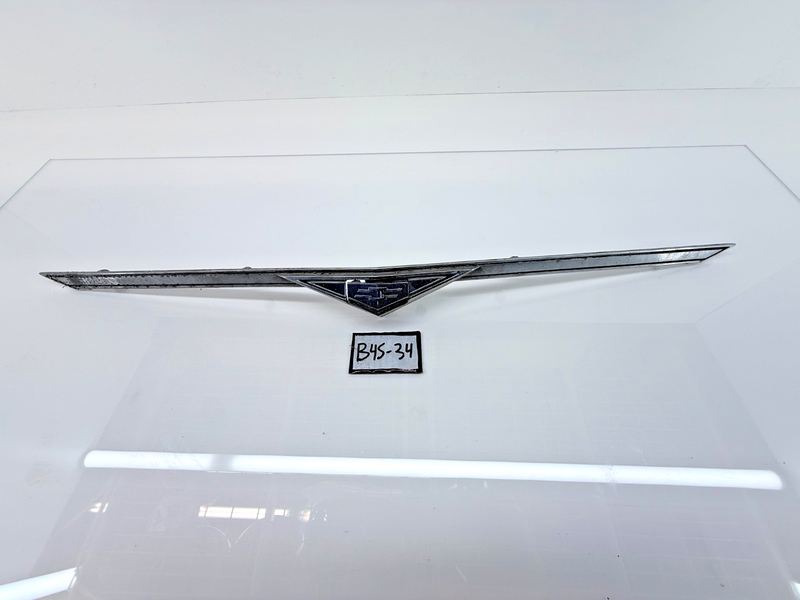 OEM 1966 1967 1968 1969 CHEVY Corvair Front Emblem Trim Molding 9706898 B45-34