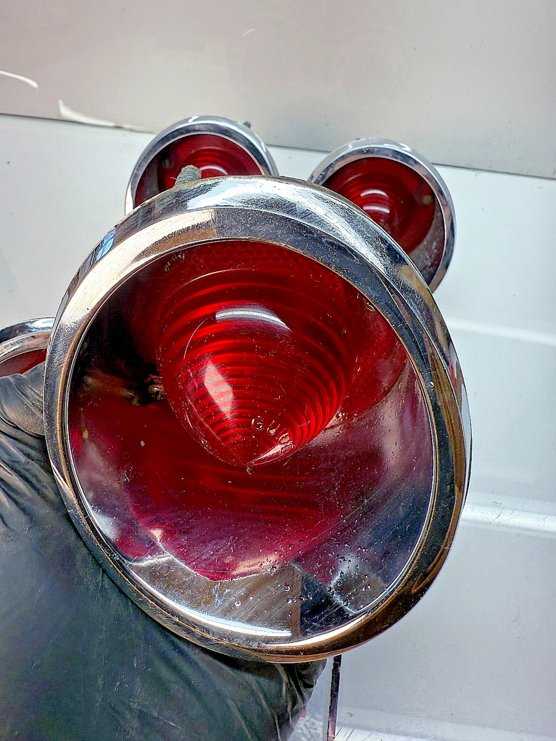 OEM 1963 – 1967 Corvette Tail Lamp Light Assembly Original GUIDE Set of 4 B53-25