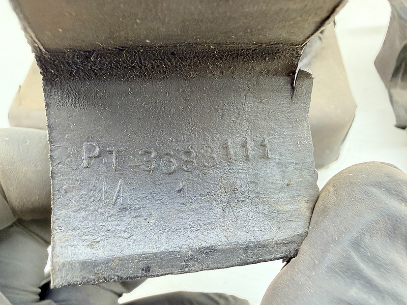 NOS 1946 - 1949 Chevrolet FLEETLINE 3.5L 2 MOTOR MOUNT KIT GM 3695353 C72-6