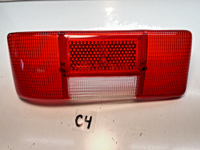 NOS MERCEDES BENZ 220 230 240 250 280 W114 W115 LEFT TAIL LIGHT LENS C4-27