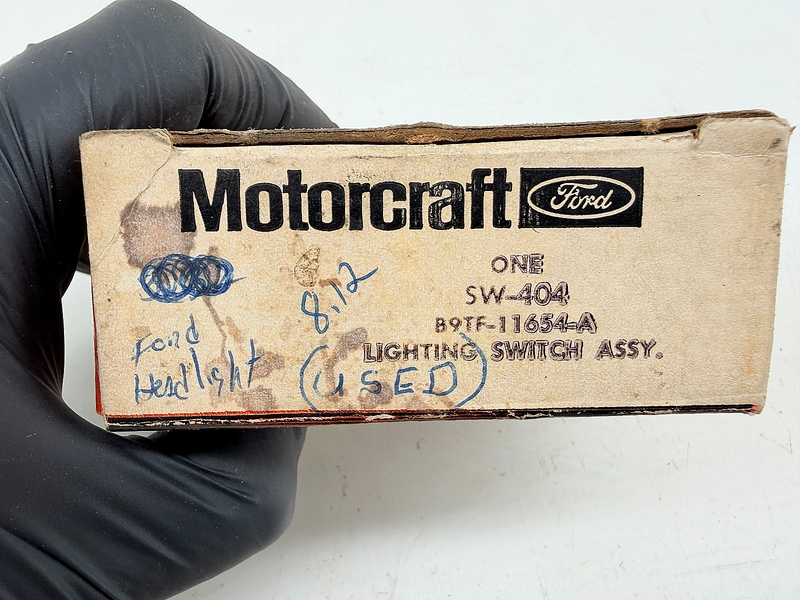 OEM 1959 - 1977 FORD TRUCK HEADLIGHT SWITCH SW-404 B9TF-11654-A USED C75-55