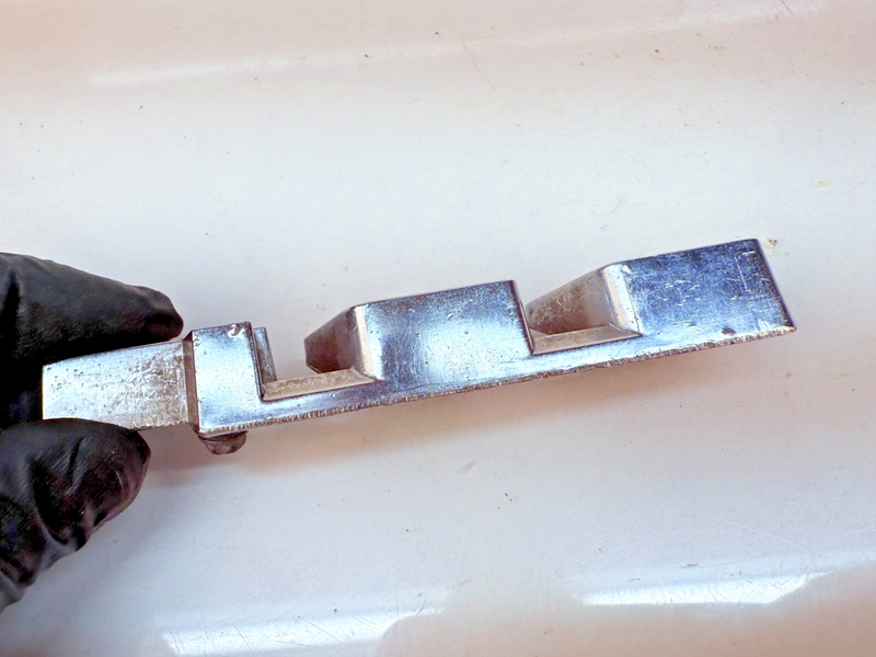 OEM 1968 69 70 71 1972 GTO LEMANS 400 ROCKER PANEL EMBLEM 9791519 B32-269