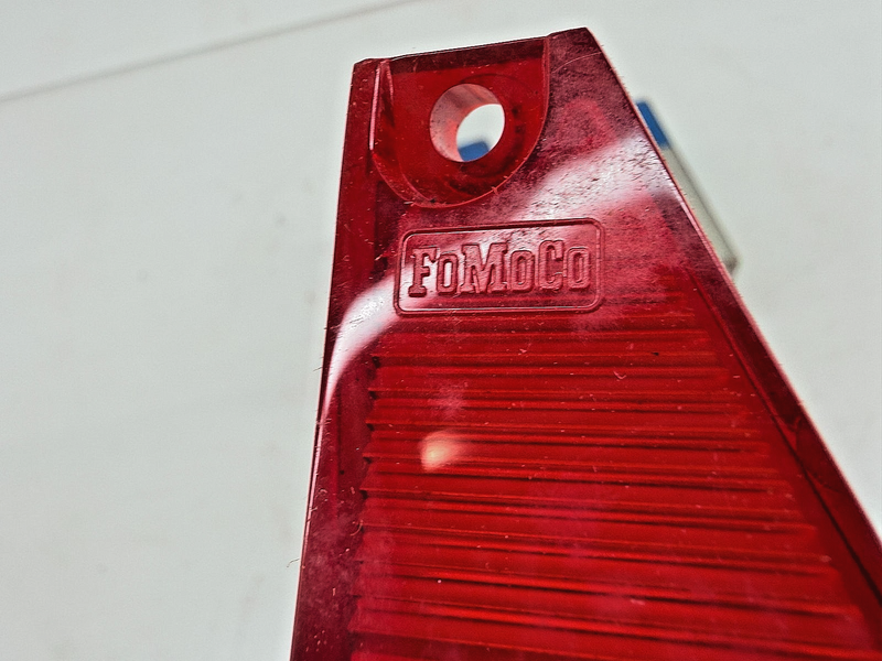 (1) NOS 1965 MERCURY COMET VILLAGER RH TAILLIGHT LENS C5GY-13450-C C68-14